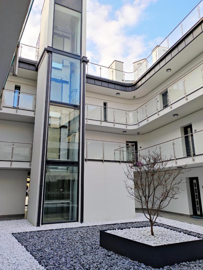 Royal Martin'S Apartment Keszthely Exterior foto